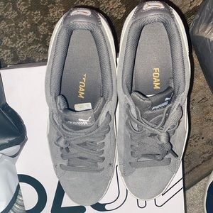 Puma grey tennis shoes